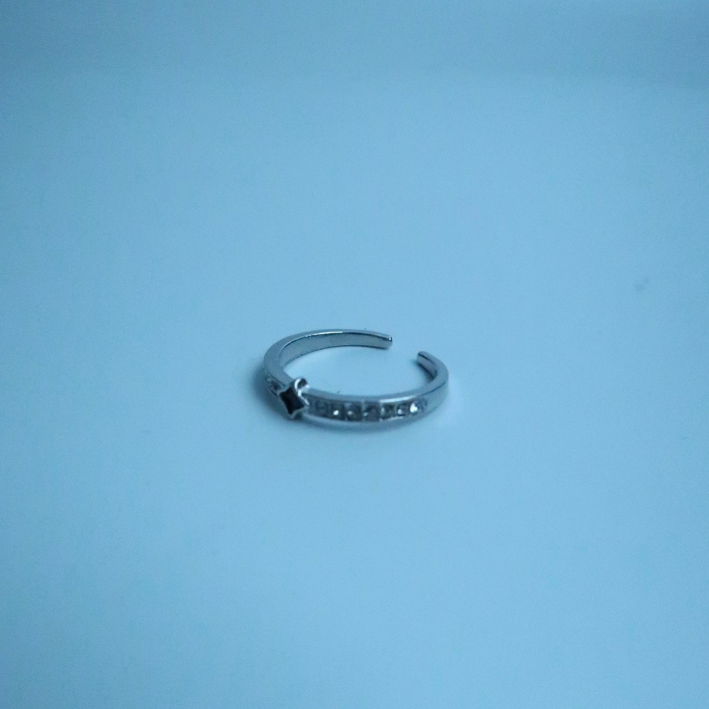 LOSTINCRUSH Black Lonely Star Ring