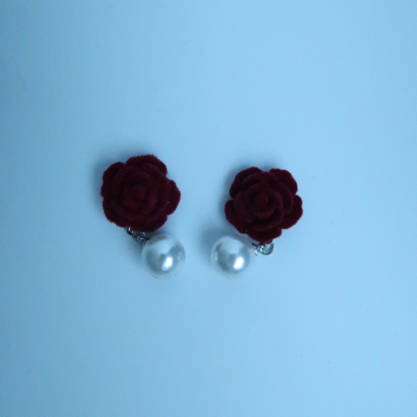 LOSTINCRUSH Dark Roses Earrings
