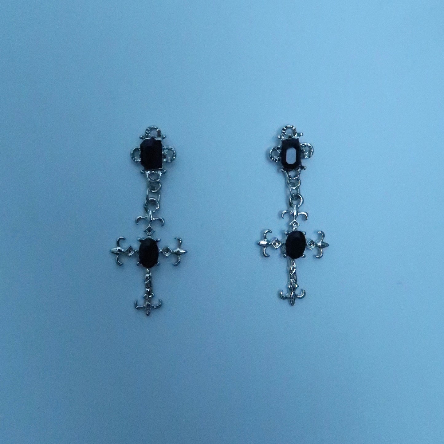 LOSTINCRUSH Rescuer Earrings