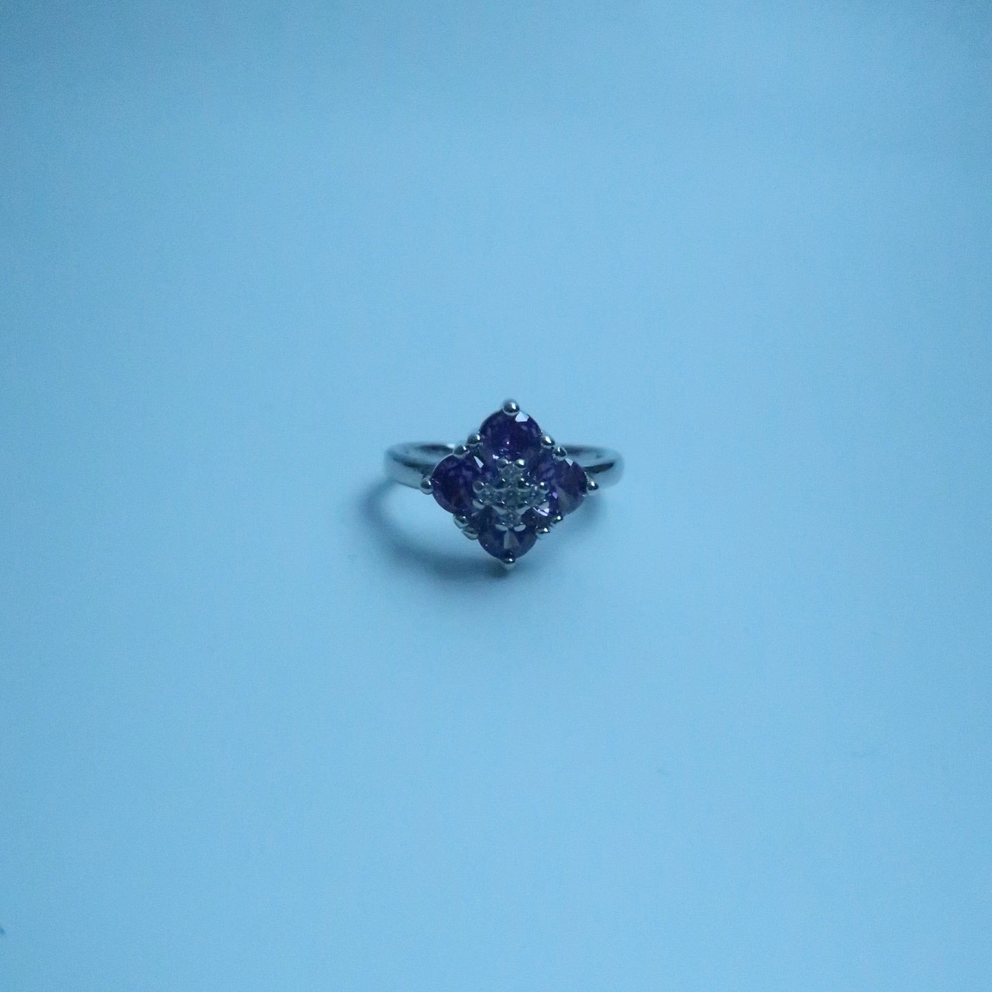 LOSTINCRUSH Violet Ring