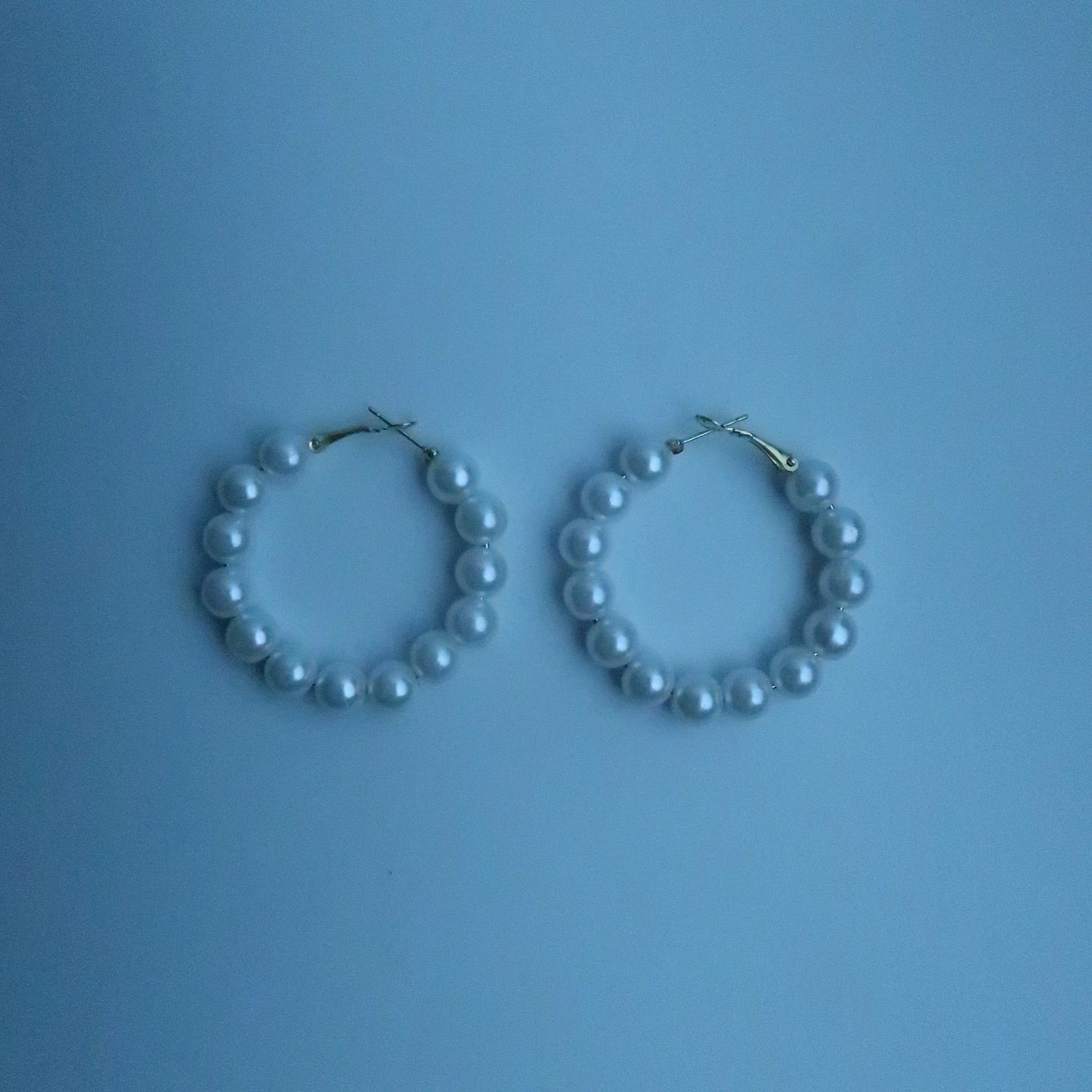 LOSTINCRUSH Pearl Earrings