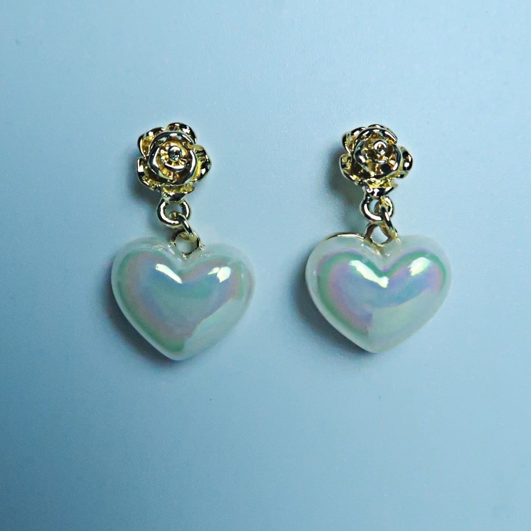 LOSTINCRUSH Rosy Love Earrings