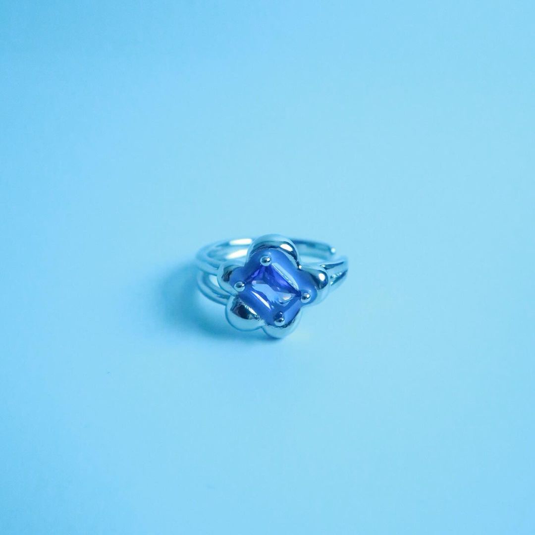 LOSTINCRUSH Melted Candy Ring