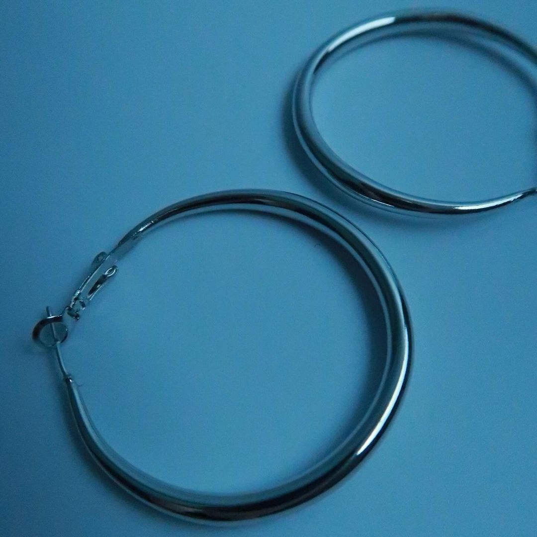 LOSTINCRUSH Times Grace Hoops Earrings