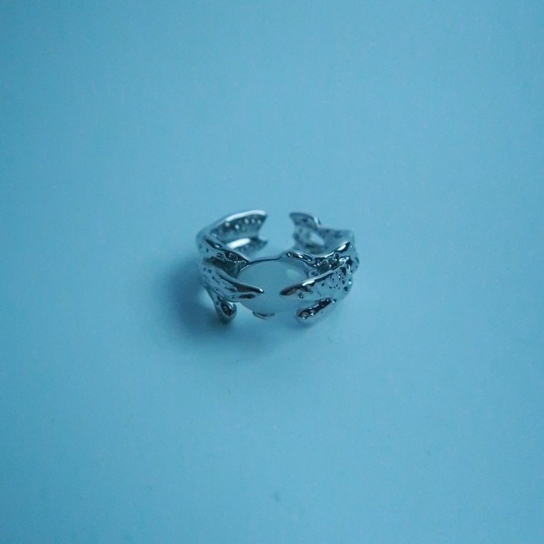 LOSTINCRUSH Infernal Clasp Ring