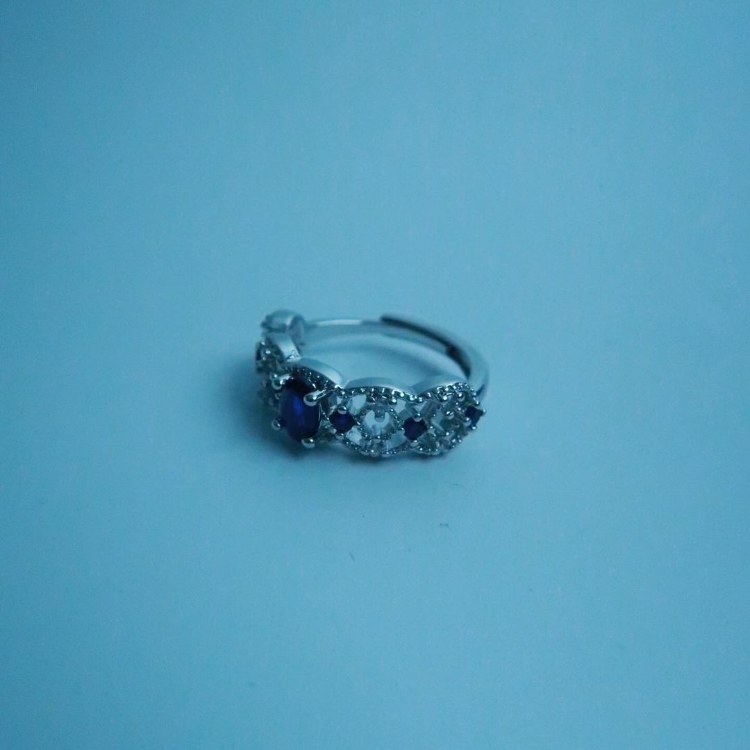 LOSTINCRUSH Sapphire Vision Ring