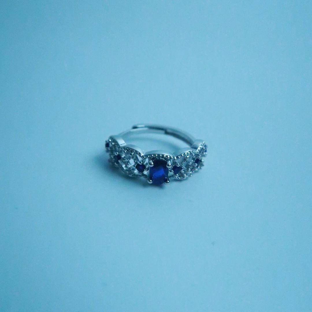 LOSTINCRUSH Sapphire Vision Ring