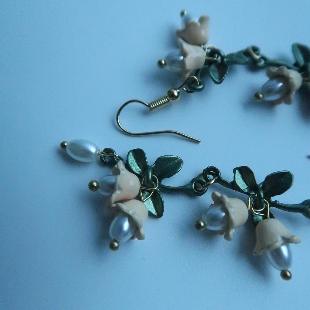 LOSTINCRUSH Lily of the Valley Earrings