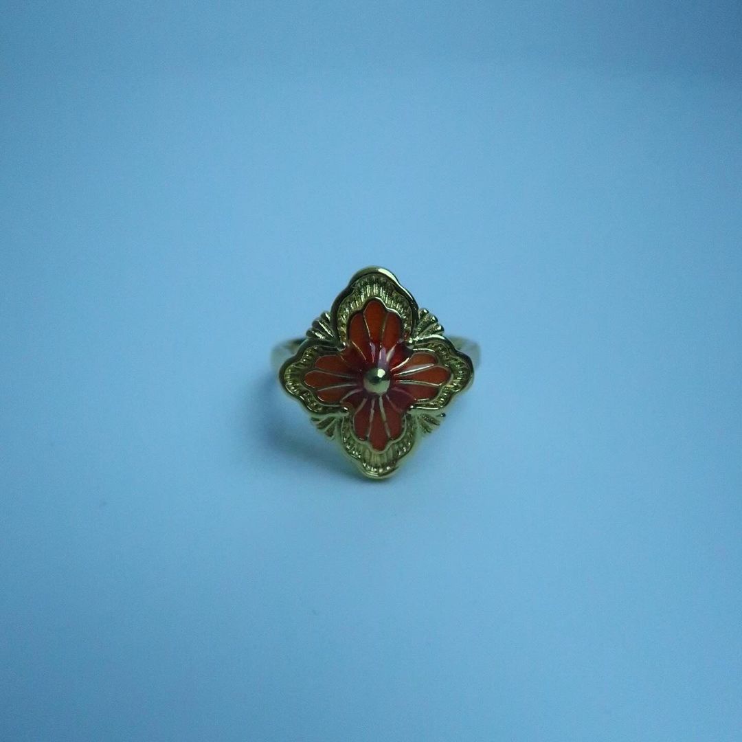 LOSTINCRUSH Amber Majesty Ring