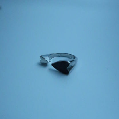 LOSTINCRUSH Everlasting Love Ring