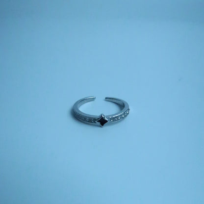 LOSTINCRUSH Black Lonely Star Ring