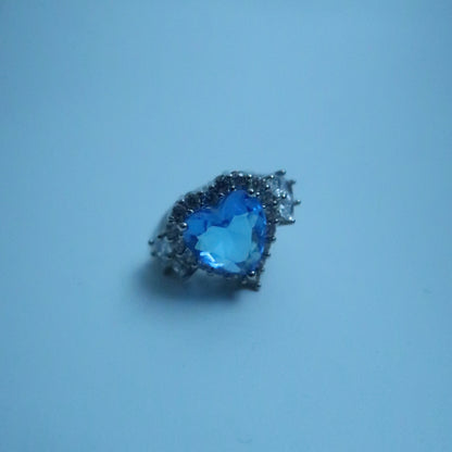 LOSTINCRUSH Azure Dream Heart Ring