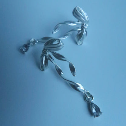 LOSTINCRUSH Pure Bowknot Earrings
