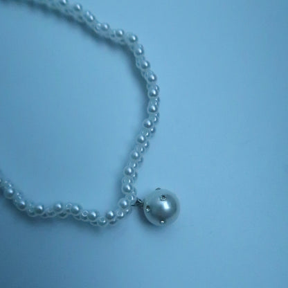LOSTINCRUSH Moonlit Whisper Necklace