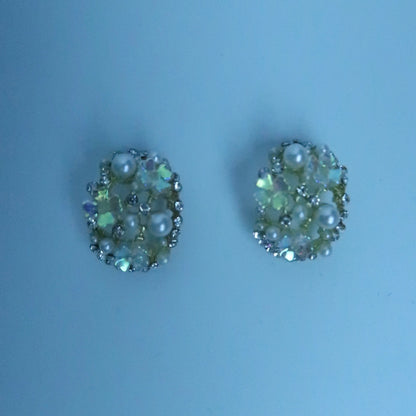 LOSTINCRUSH Bouquet Earrings
