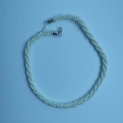 LOSTINCRUSH Fairy Pearl Garland Necklace