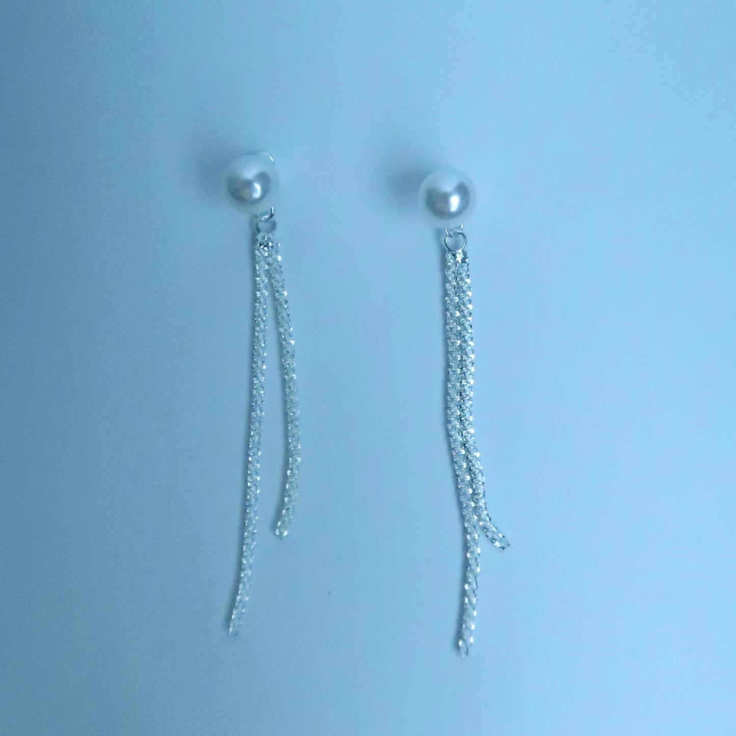 LOSTINCRUSH Pearl Fairy Earrings