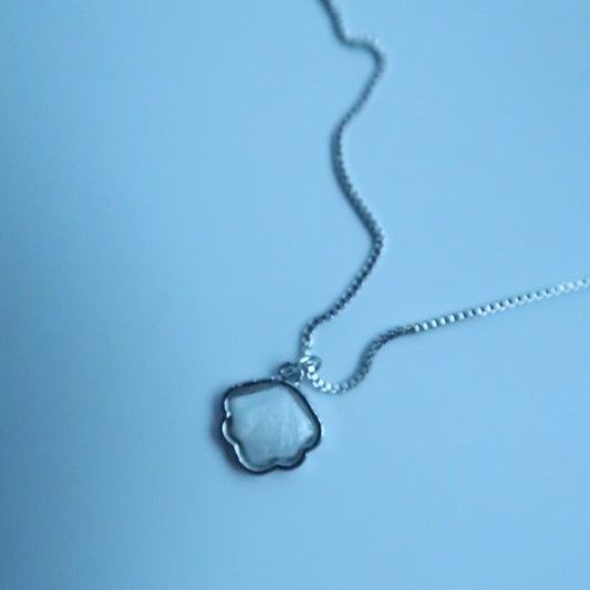 LOSTINCRUSH Ocean’s Daughter Necklace