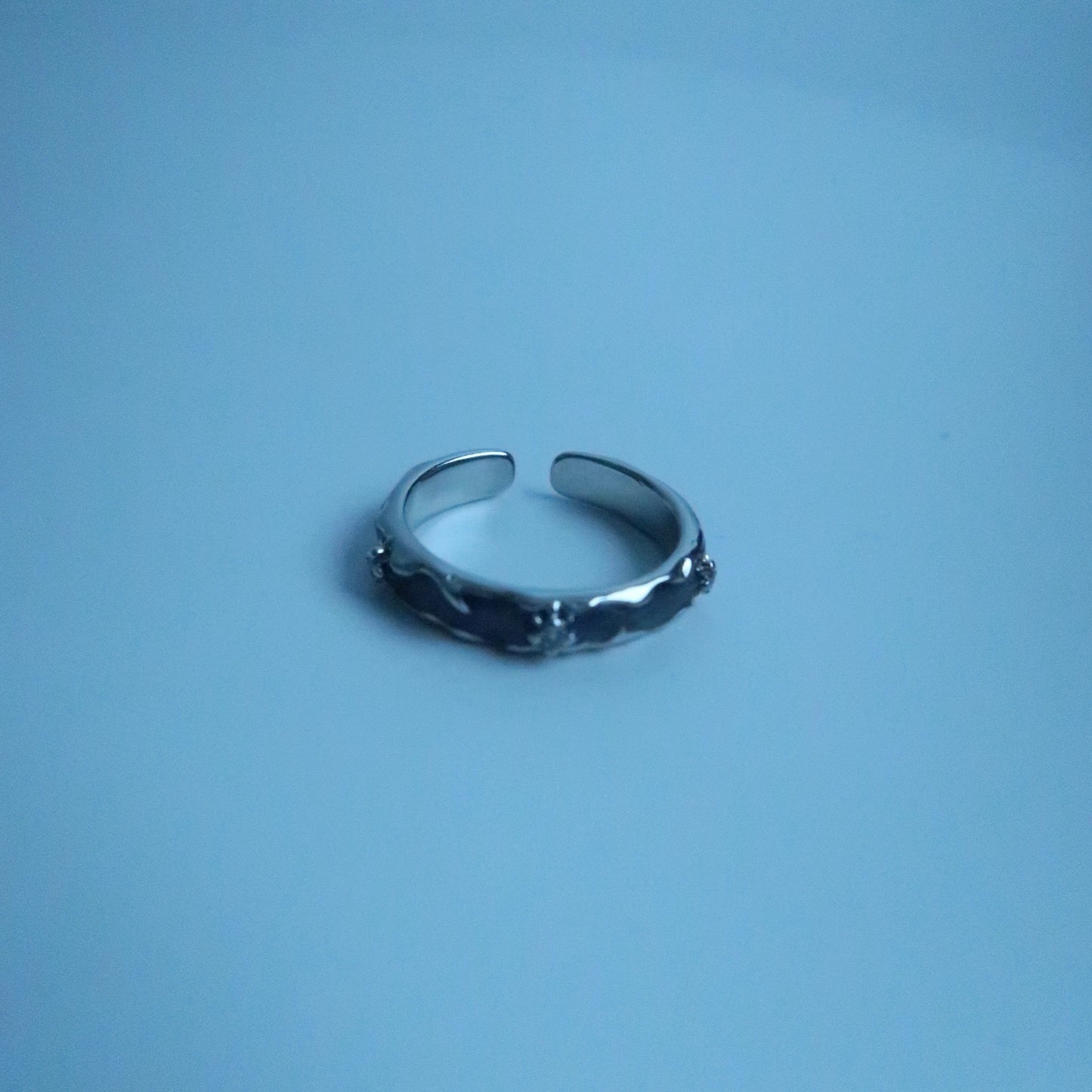LOSTINCRUSH Crown Ring