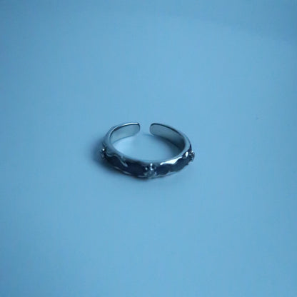 LOSTINCRUSH Crown Ring