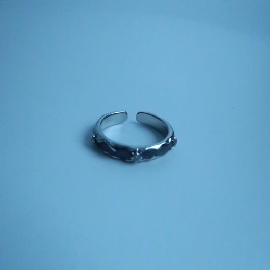 LOSTINCRUSH Crown Ring