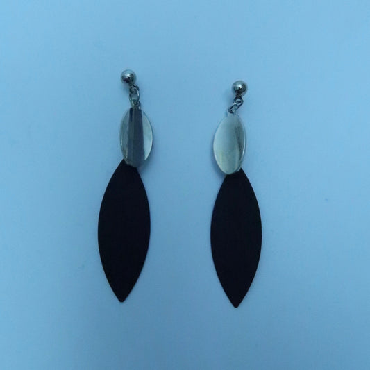 LOSTINCRUSH Black Leaves