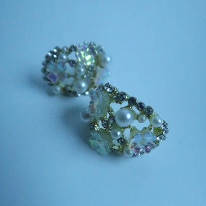 LOSTINCRUSH Bouquet Earrings