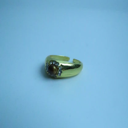 LOSTINCRUSH Queen’s Memory Ring