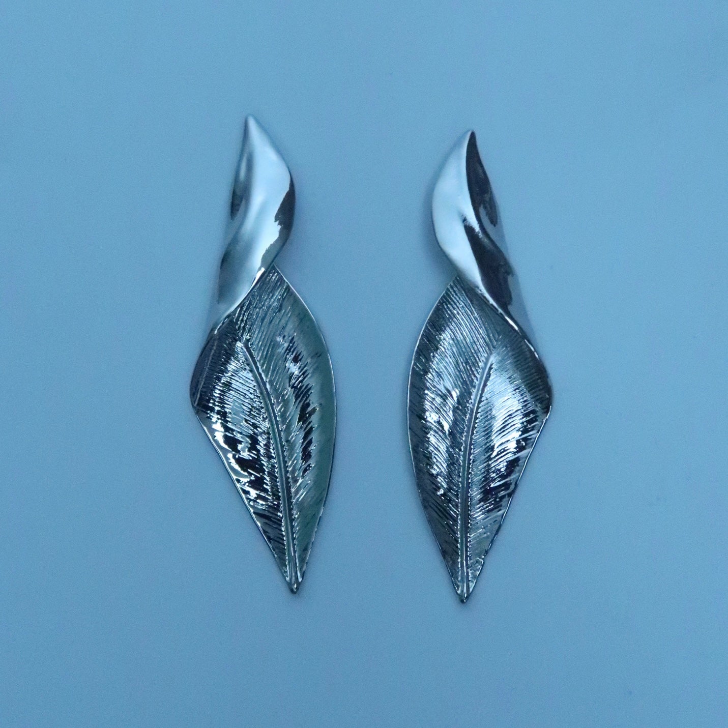 LOSTINCRUSH Angel’s Wing Earrings