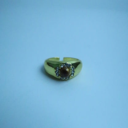 LOSTINCRUSH Queen’s Memory Ring