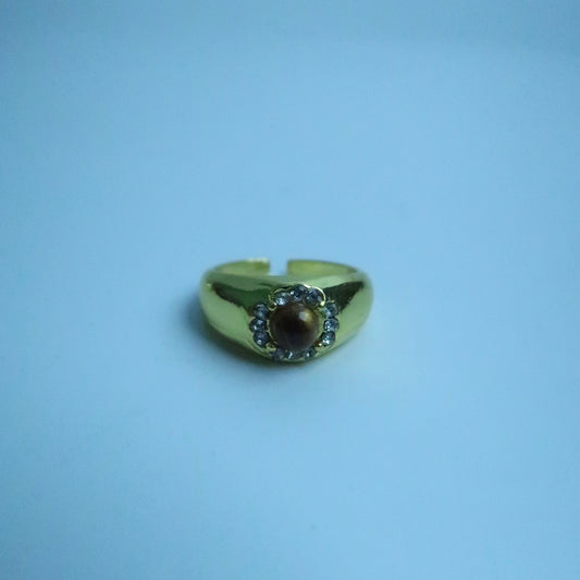 LOSTINCRUSH Queen’s Memory Ring