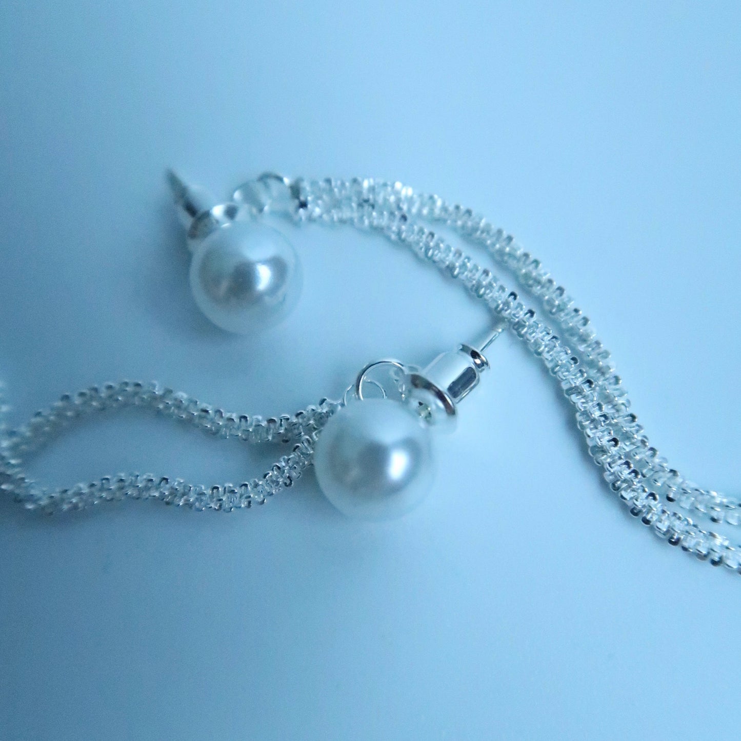 LOSTINCRUSH Pearl Fairy Earrings