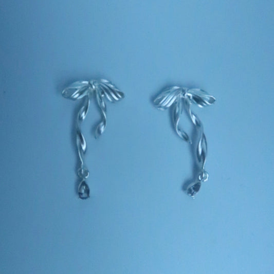 LOSTINCRUSH Pure Bowknot Earrings