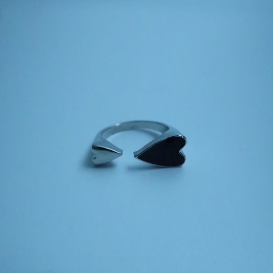 LOSTINCRUSH Everlasting Love Ring