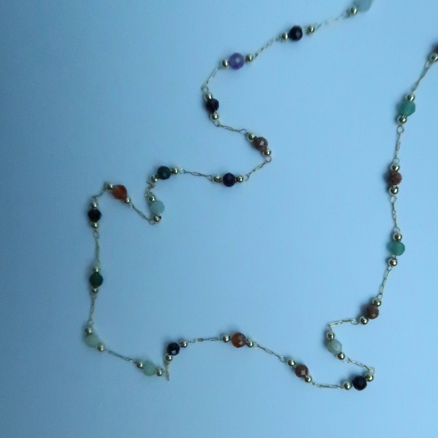 LOSTINCRUSH Magic Rainbows Necklace