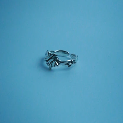 LOSTINCRUSH Shooting Star Ring