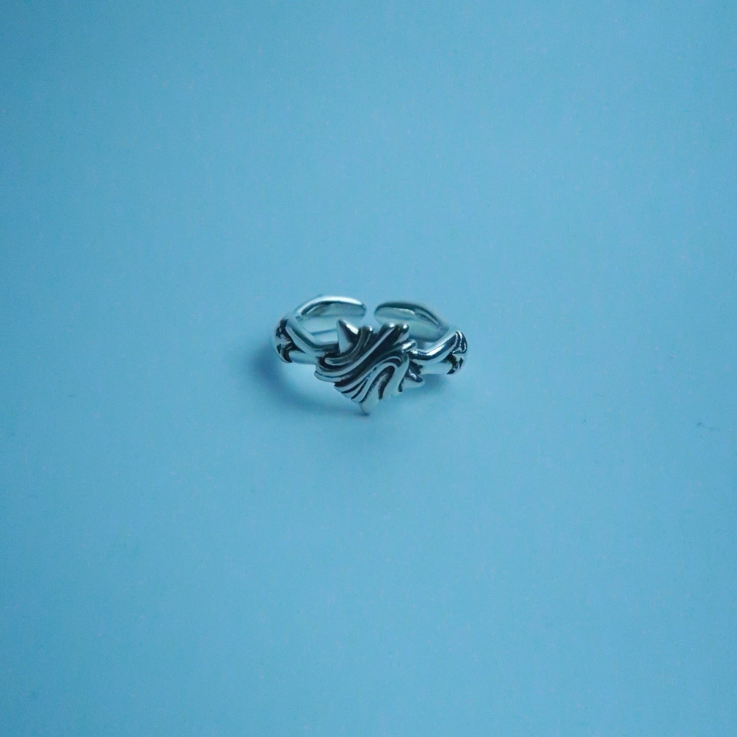 LOSTINCRUSH Shooting Star Ring