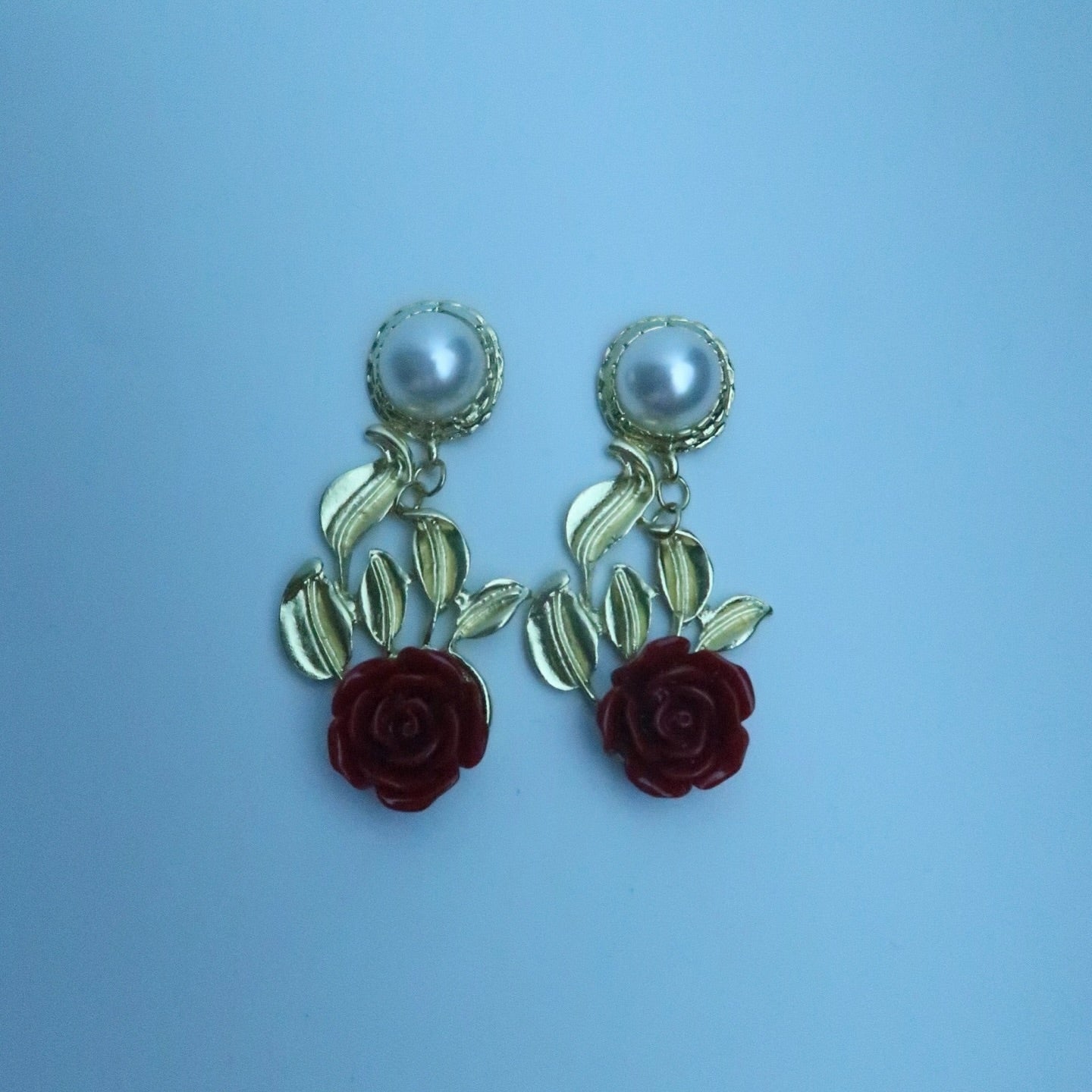 LOSTINCRUH Bell’s Rose Earrings