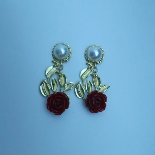 LOSTINCRUH Bell’s Rose Earrings