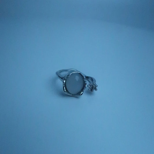 LOSTINCRUSH  Lotus Flower Ring