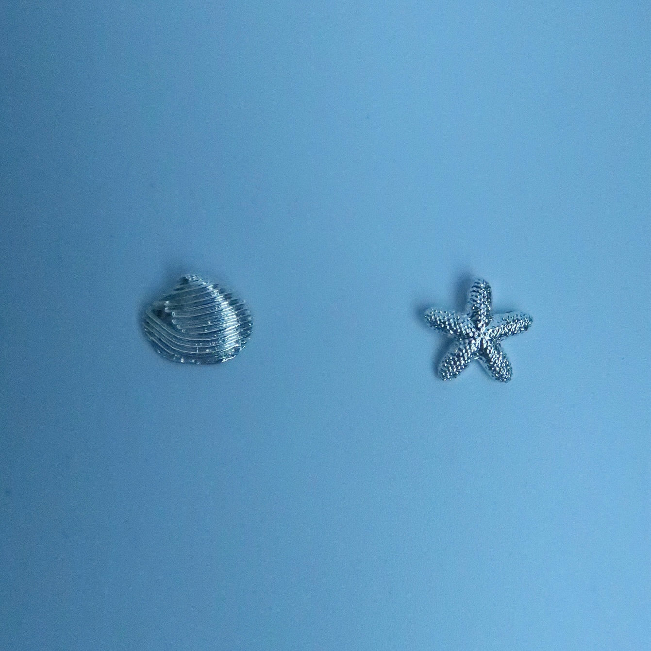 LOSTINCRUSH Ocean Cutes Earrings