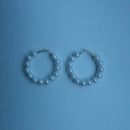 LOSTINCRUSH Pearl Earrings