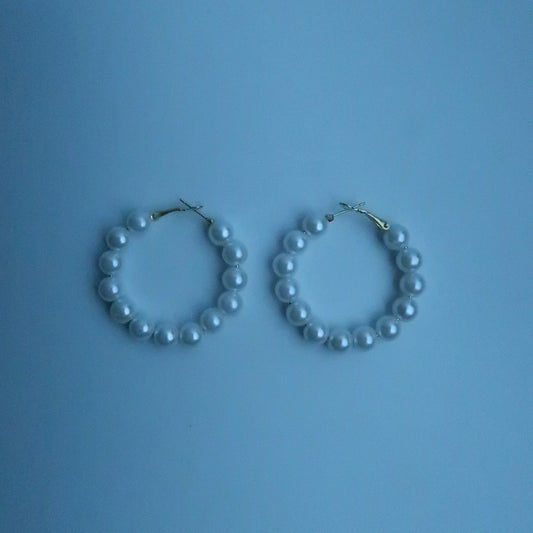 LOSTINCRUSH Pearl Earrings