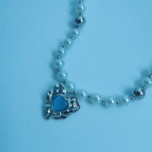 LOSTINCRUSH Tidal Heart Necklace
