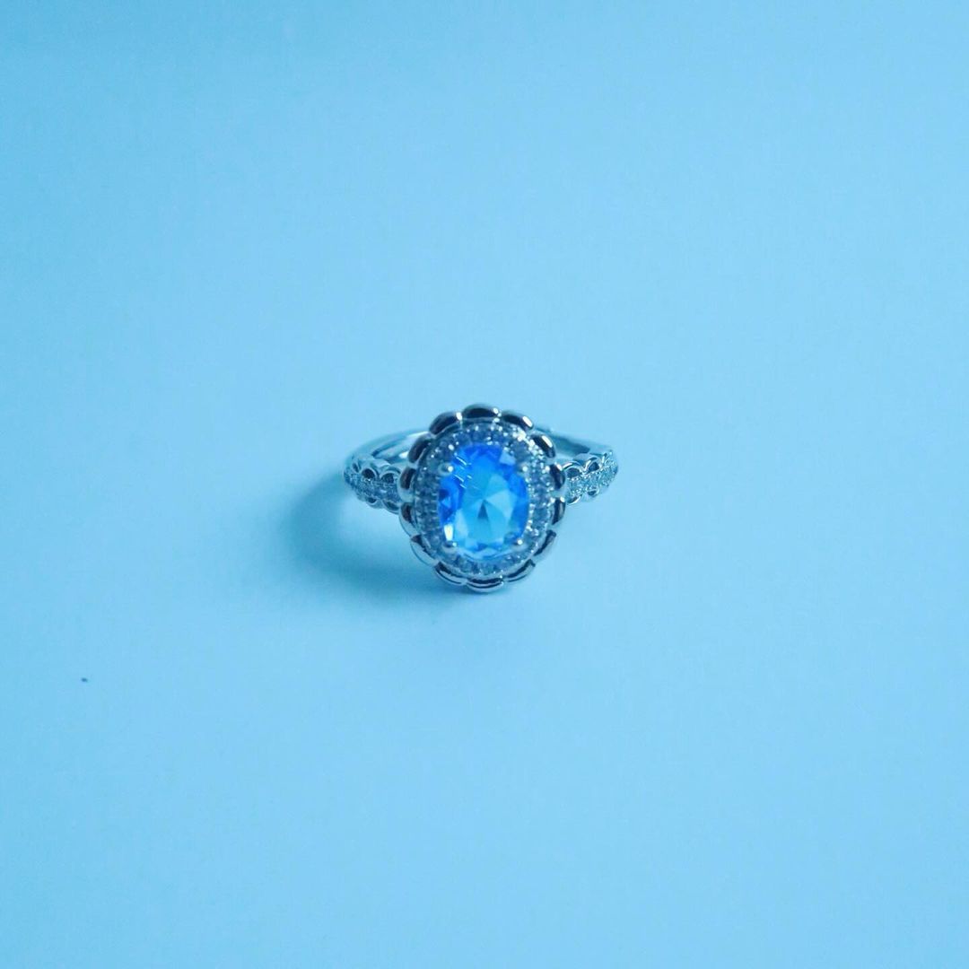 LOSTINCRUSH Ocean Gaze Ring