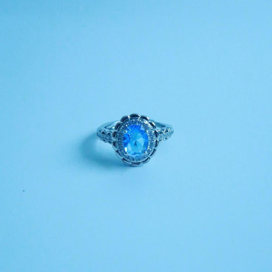 LOSTINCRUSH Ocean Gaze Ring
