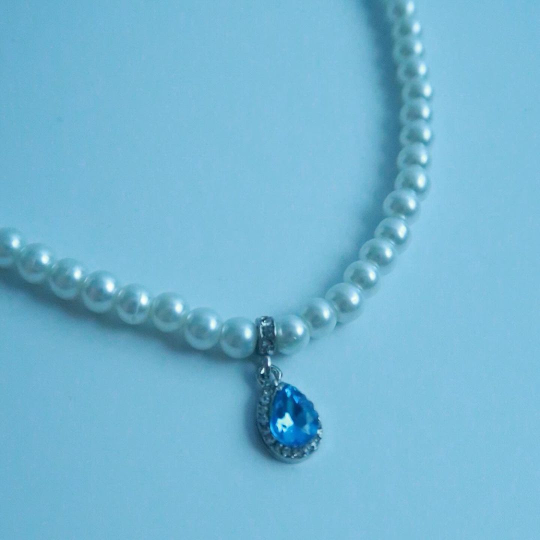 LOSTINCRUSH Whale’s Tear Necklace