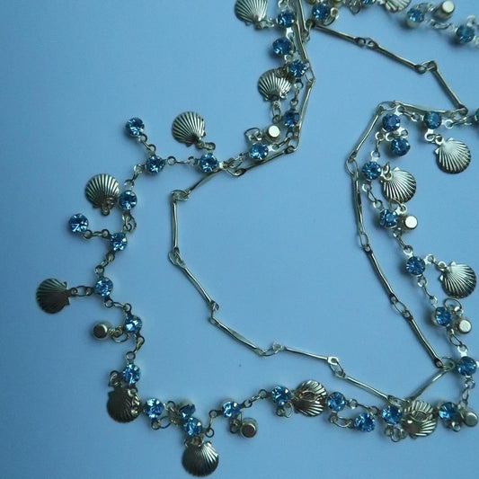 LOSTINCRUSH Seashell Glimmer Necklace