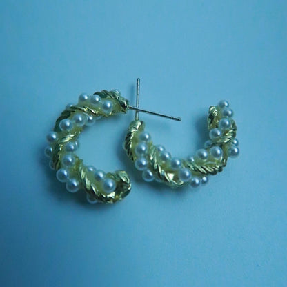 LOSTINCRUSH Fate Entanglement Earrings
