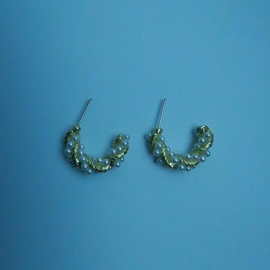 LOSTINCRUSH Fate Entanglement Earrings